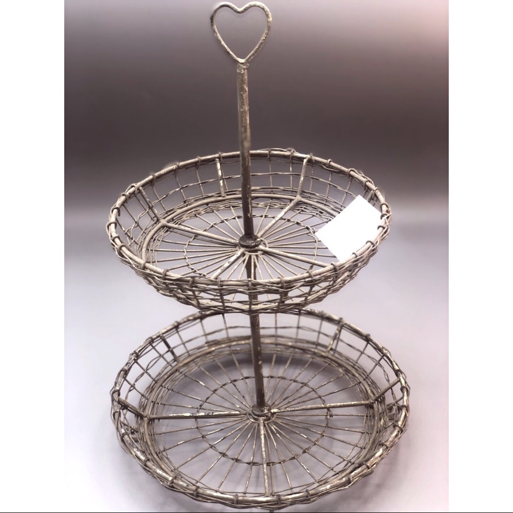 Vintage Heart Two Tier Serving Stand - Picture 5 of 14